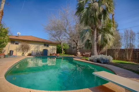 20258 River Valley Dr, Anderson, CA 96007 photo 2
