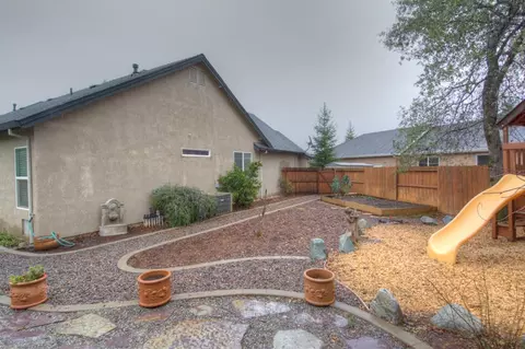 2700 Madison Riv, Redding, CA 96002 photo 25