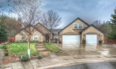 2700 Madison Riv, Redding, CA 96002 photo 1