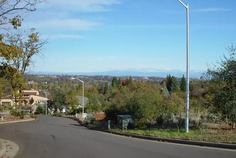 855 Palatine Ct, Redding, CA 96001 photo 1