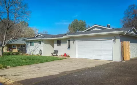 574 Terrace, Redding, CA 96002 photo 2