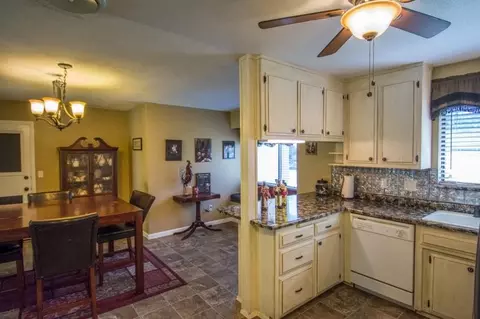 574 Terrace, Redding, CA 96002 photo 9