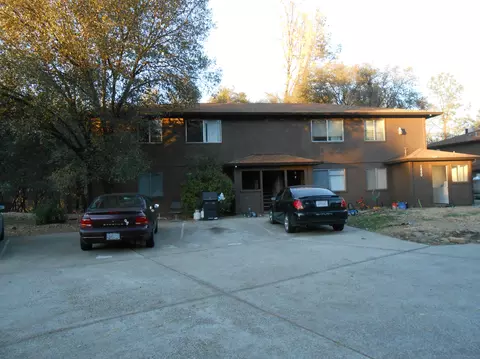 1880 Conifer Way, Redding, CA 96002 photo 1