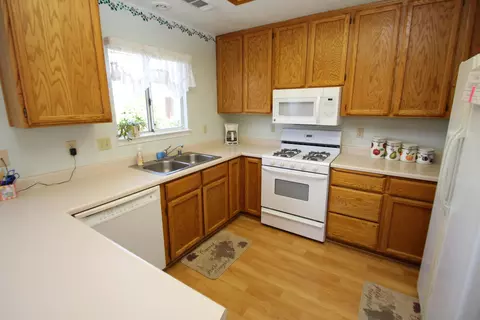 1033 Partridge Dr, Redding, CA 96003 photo 7