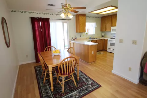 1033 Partridge Dr, Redding, CA 96003 photo 8