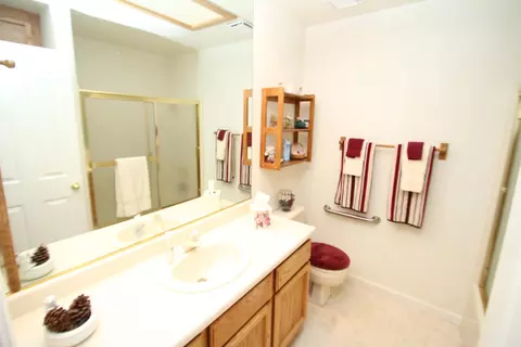1033 Partridge Dr, Redding, CA 96003 photo 12