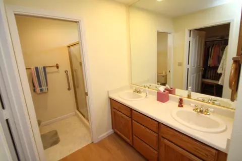 1033 Partridge Dr, Redding, CA 96003 photo 2