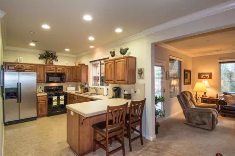 2114 Tuscany, Redding, CA 96003 photo 5