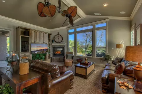 4368 San Martin Pl, Redding, CA 96003 photo 8