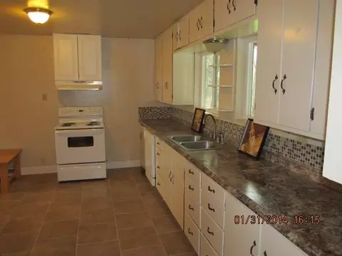 3670 Fairgrounds Dr, Anderson, CA 96007 photo 2
