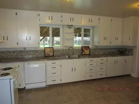 3670 Fairgrounds Dr, Anderson, CA 96007 photo 5