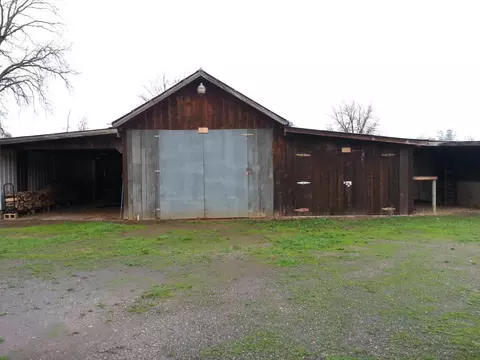 10186 Salmon Crk, Redding, CA 96003 photo 5