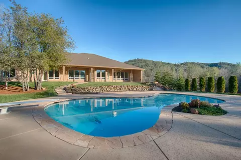 9820 Brickwood Dr, Redding, CA 96001 photo 13
