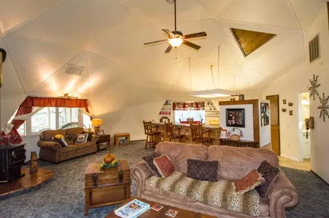 20947 Old Forty Four, Redding, CA 96003 photo 4