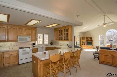 14225 Noble Oaks Dr, Red Bluff, CA 96080 photo 14