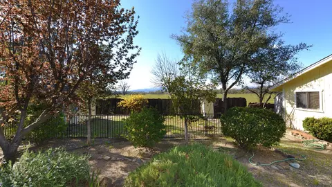 6100 Riverside Dr, Redding, CA 96001 photo 21