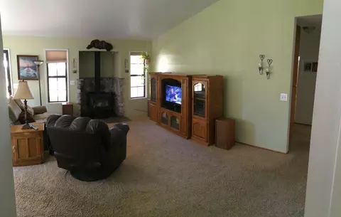 1970 Timbercreek Ct, Redding, CA 96002 photo 3