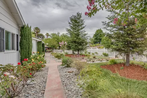 3000 Monte Bello Dr, Redding, CA 96001 photo 4