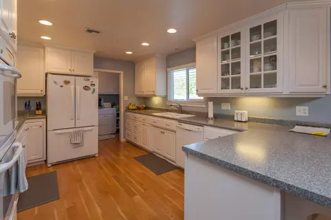 1801 Shady Ln, Redding, CA 96002 photo 4