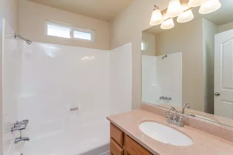 332 Rivella Vista Dr, Redding, CA 96001 photo 17
