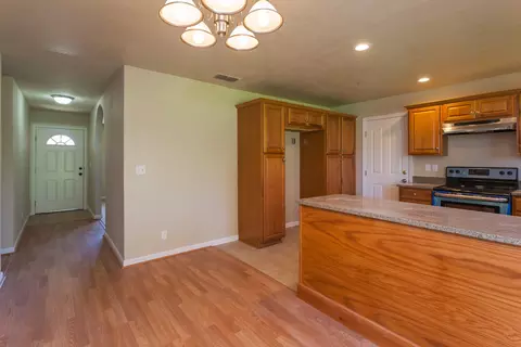 332 Rivella Vista Dr, Redding, CA 96001 photo 10