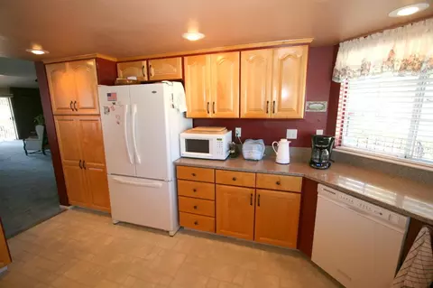 6143 Brassie Way, Redding, CA 96003 photo 9