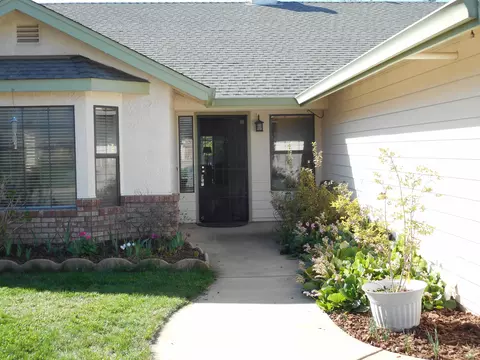 3075 Howard Dr, Redding, CA 96001 photo 3