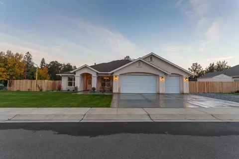 3387 Seedling Dr, Redding, CA 96001 photo 3