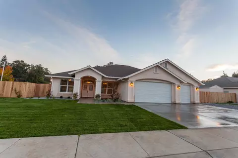 3387 Seedling Dr, Redding, CA 96001 photo 1