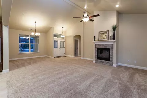 3387 Seedling Dr, Redding, CA 96001 photo 7