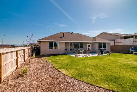 363 Stinson Loop, Redding, CA 96003 photo 32