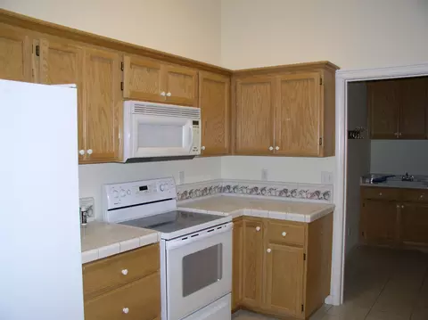 830 Fountain Cir, Redding, CA 96003 photo 7