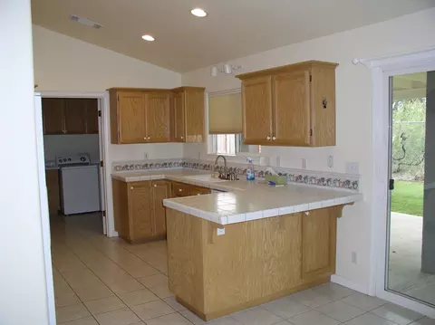 830 Fountain Cir, Redding, CA 96003 photo 6