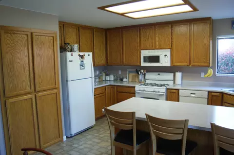 3439 Capricorn Way, Redding, CA 96002 photo 12