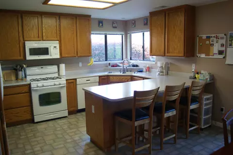 3439 Capricorn Way, Redding, CA 96002 photo 3