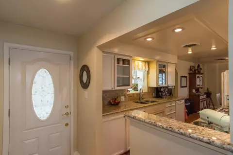 6291 Glen Way, Redding, CA 96001 photo 4