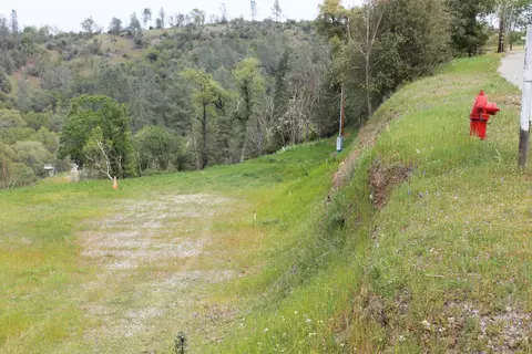 22122 Backbone Rd, Redding, CA 96003 photo 1