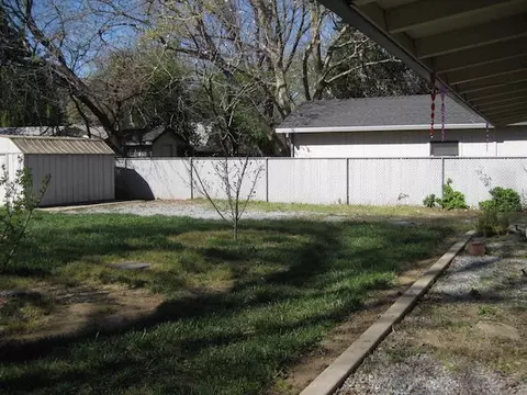 449 Rio St, Redding, CA 96001 photo 12