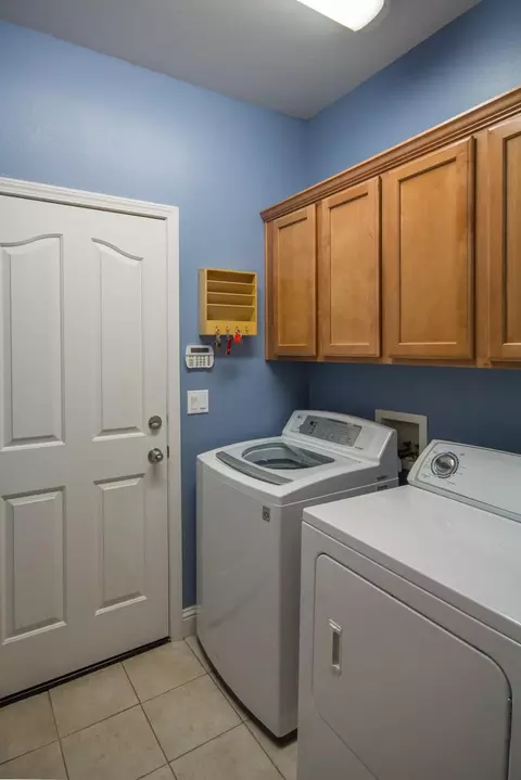 4898 Squirrel Run Ct, Redding, CA 96002 photo 14