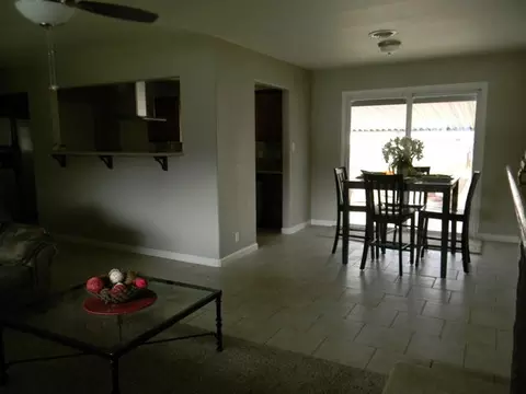 2610 Irwin Rd, Redding, CA 96002 photo 3
