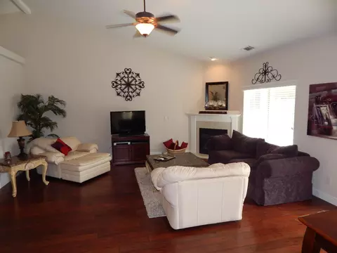 1797 Lakeside Dr, Redding, CA 96001 photo 2
