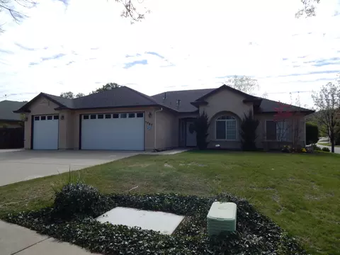 1797 Lakeside Dr, Redding, CA 96001 photo 1