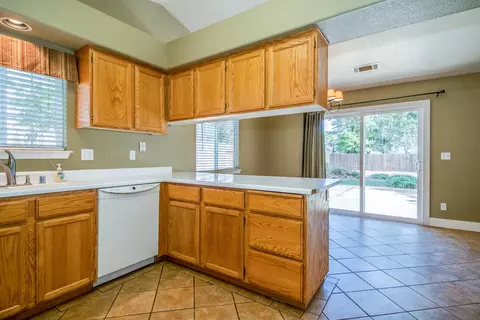 3309 Lawrence Rd, Redding, CA 96002 photo 6