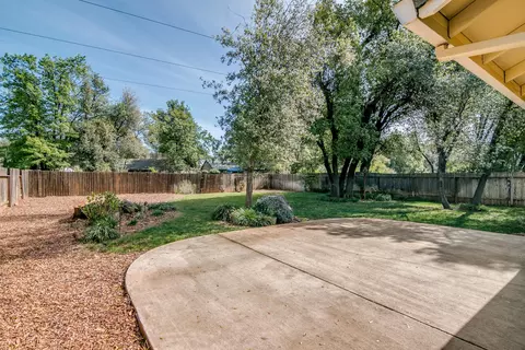 3309 Lawrence Rd, Redding, CA 96002 photo 20