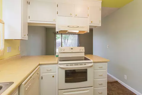 2433 Celestial St, Redding, CA 96002 photo 10