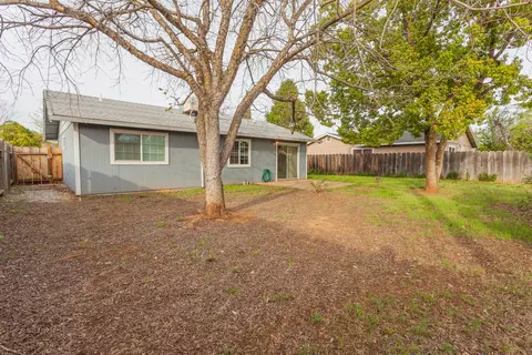 2433 Celestial St, Redding, CA 96002 photo 22