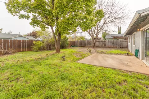 2433 Celestial St, Redding, CA 96002 photo 20