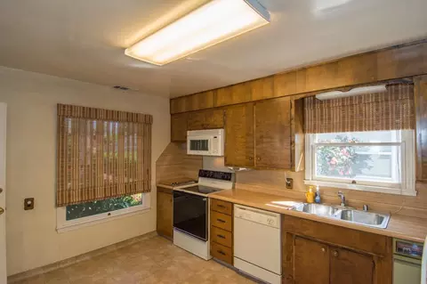 1725 Garden Ave, Redding, CA 96001 photo 13