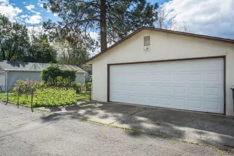 1725 Garden Ave, Redding, CA 96001 photo 30