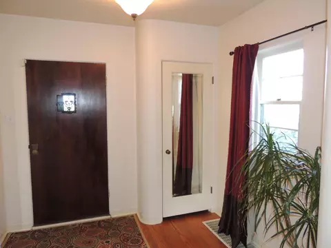 2265 Placer St, Redding, CA 96001 photo 4